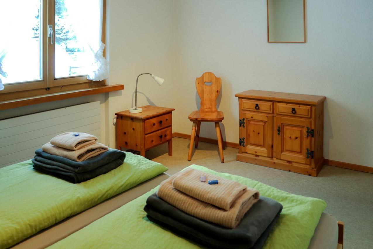 Chesa Dominium Apartment Berguen Bagian luar foto