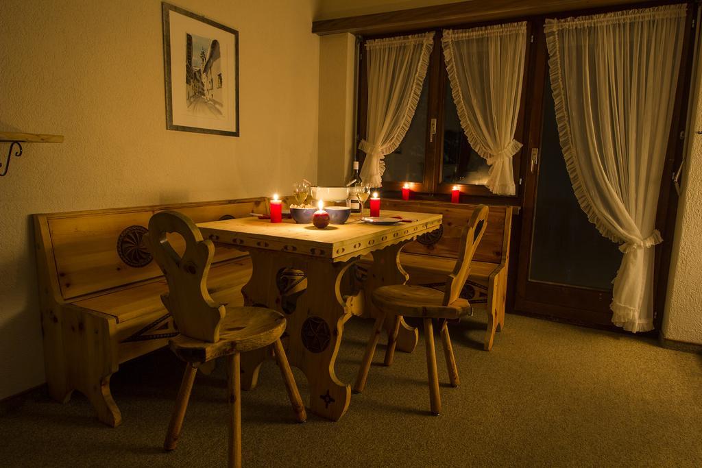 Chesa Dominium Apartment Berguen Bagian luar foto