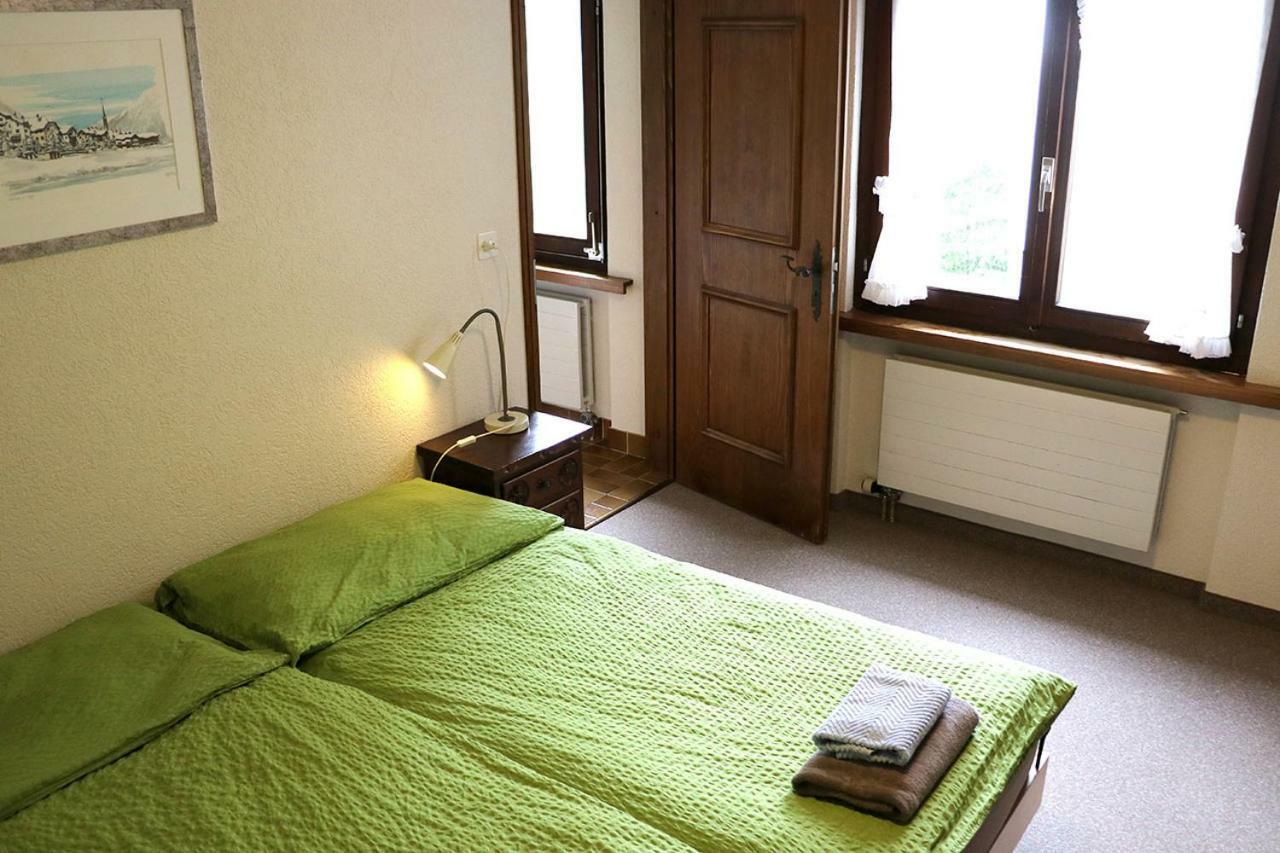 Chesa Dominium Apartment Berguen Bagian luar foto